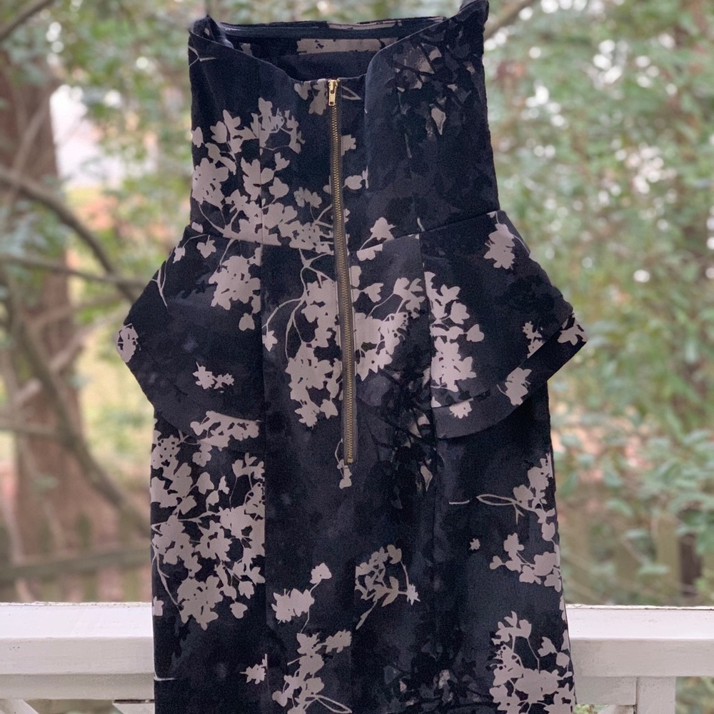 H&M Satin Formal Dress w/ Peplum & Floral Print Runs Small - Picture 4 of 8